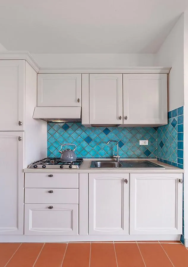 Apartamento Pgs Immobiliare Srls Guardioli Mare Villetta A Schiera Vista Mare Con Terrazza E Posto Auto La Maddalena