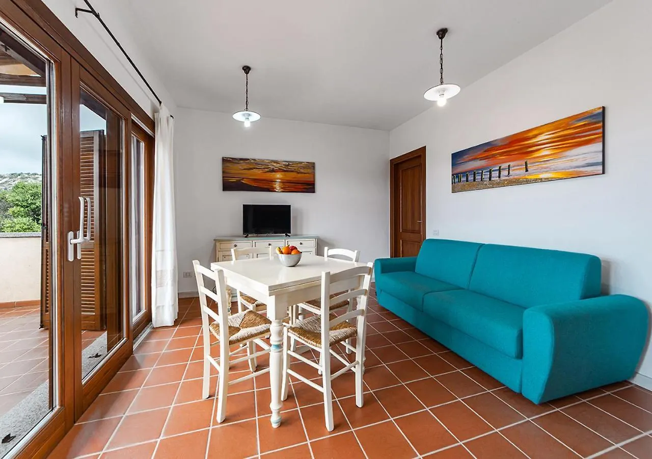 Apartamento Pgs Immobiliare Srls Guardioli Mare Villetta A Schiera Vista Mare Con Terrazza E Posto Auto La Maddalena