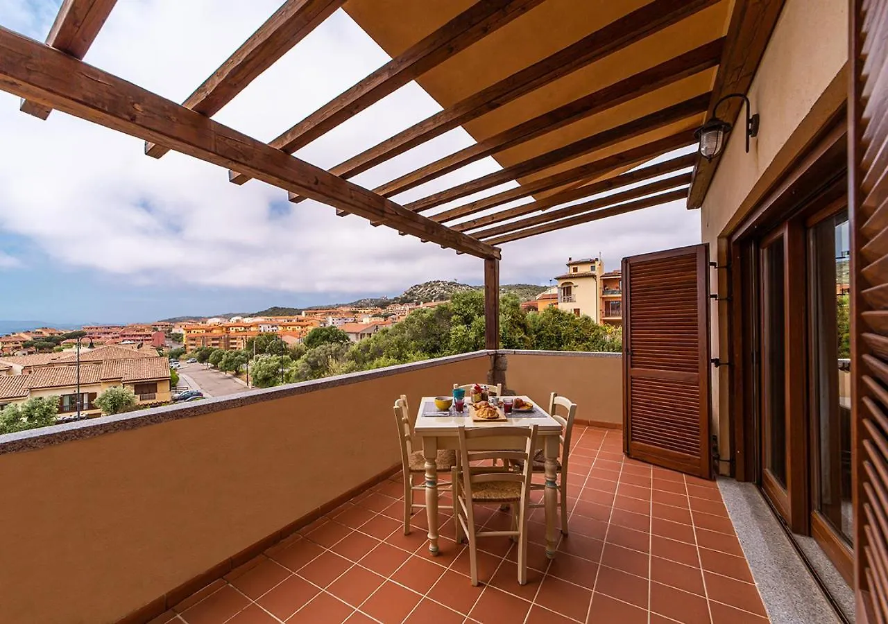 Pgs Immobiliare Srls Guardioli Mare Villetta A Schiera Vista Mare Con Terrazza E Posto Auto La Maddalena Itália